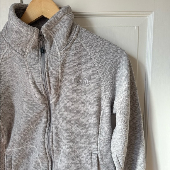 THE NORTH FACE Jacket Womens Medium Gray Full Zip Fleece Sweater Geometric - Picture 4 of 5